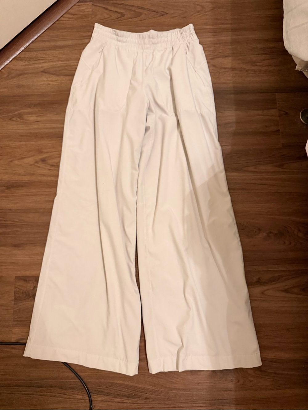 Lululemon Womens Wide-Leg Elastic Waist Pants